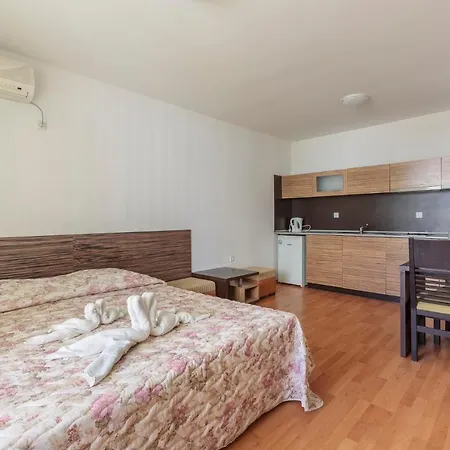 Lägenhet Guest Co Morenia Slăntjev Brjag