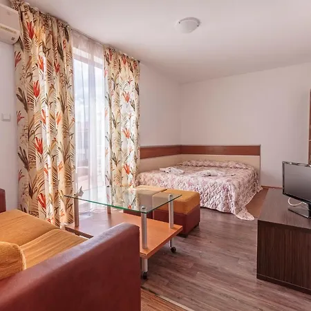 Guest Co Morenia * Sluneční pobřeží