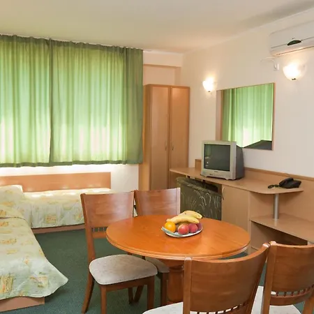 Guest Co Morenia * Słoneczny Brzeg
