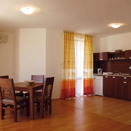 Apartament Guest Co Morenia *